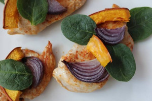 Pierś kurczaka z dynią i szpinakiem