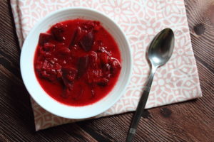 Zupa kokosowa z burakami