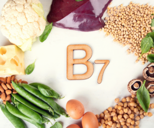 Witamina B7 – dla pięknych włosów i paznokci
