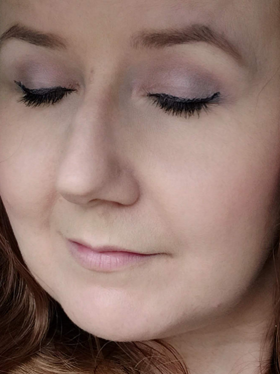 Wiosenny makijaż w odcieniach różu