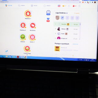 BareMinerals – podkład, którego nie widać